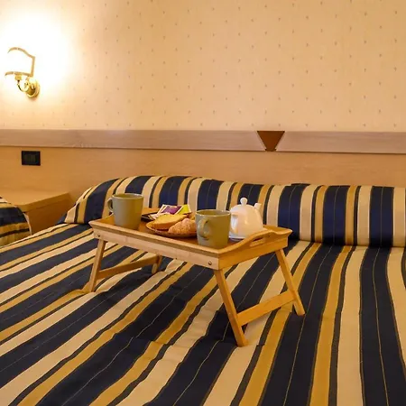 Torre Di Pratolungo 3* Rome