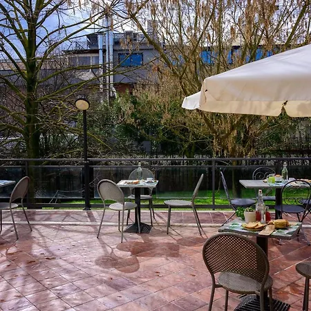 Отель Torre Di Pratolungo 3*