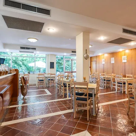 Отель Torre Di Pratolungo 3*