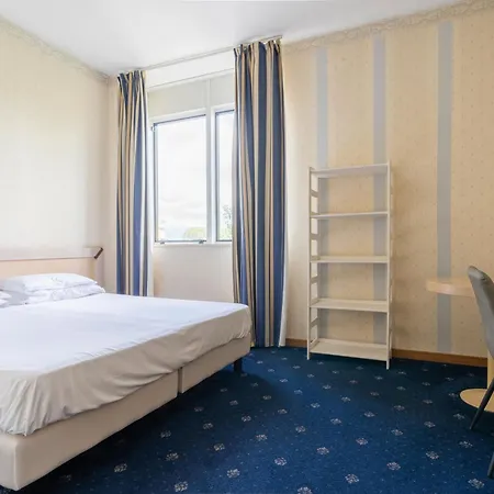 Otel Torre Di Pratolungo 3*